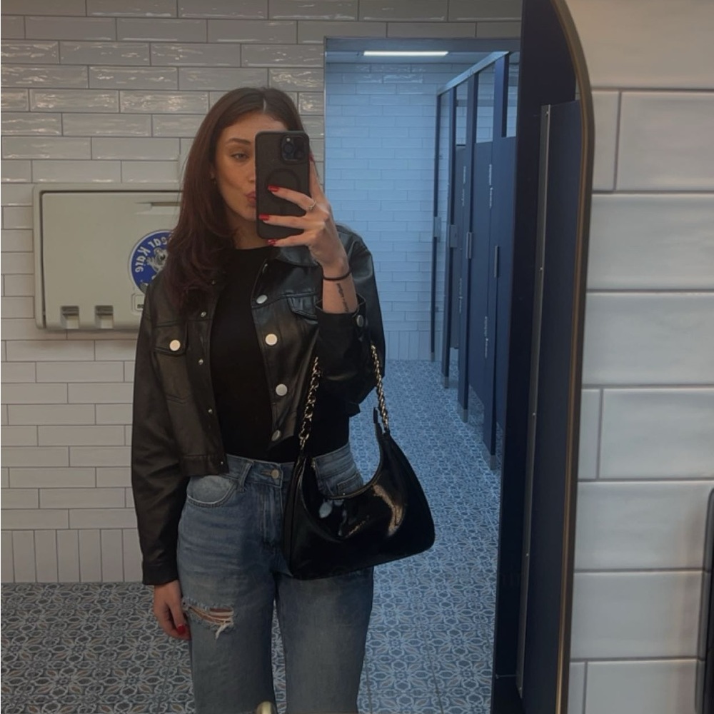 Meet your Posher, Brenna